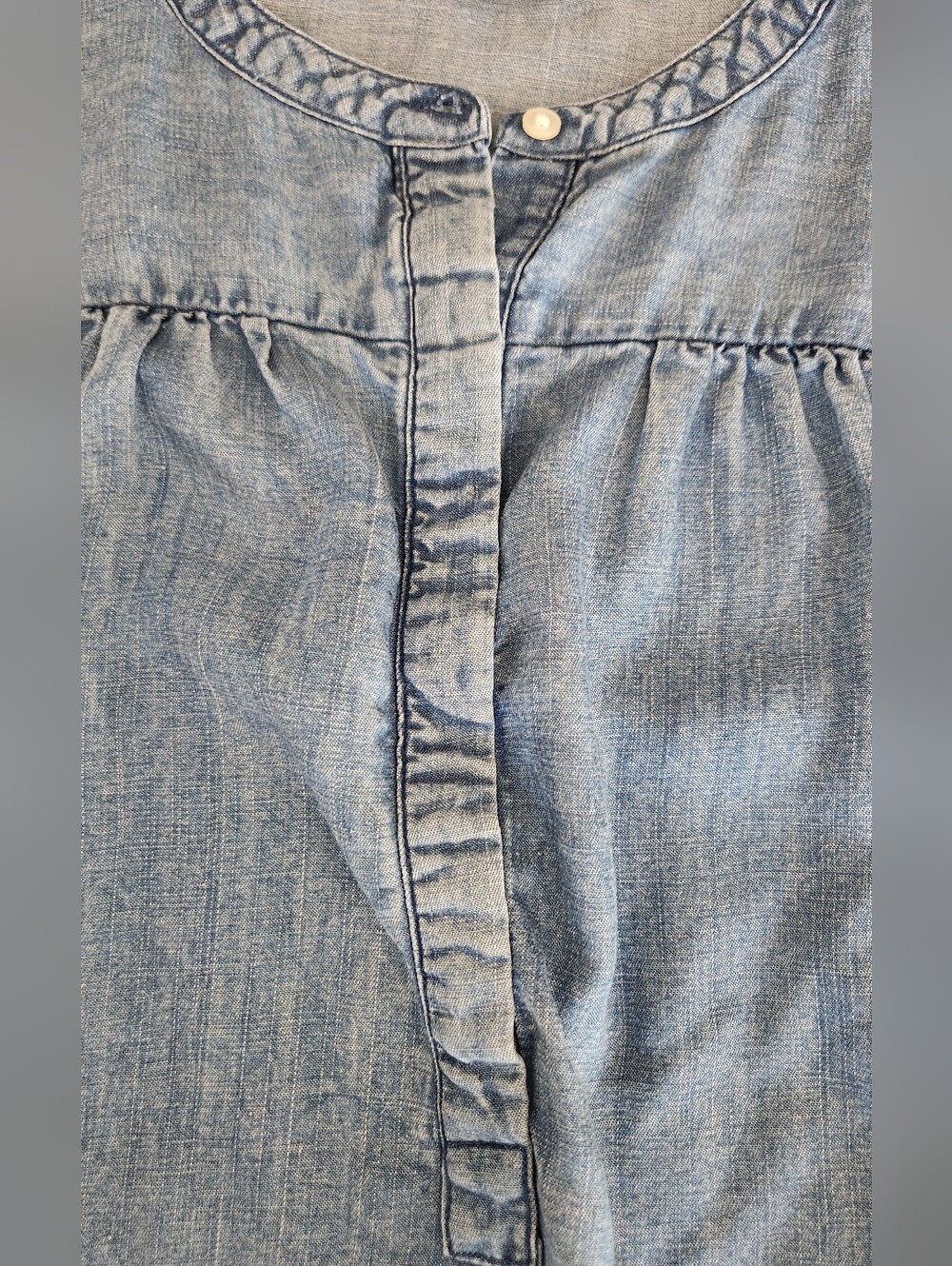 LOFT Sleeveless Chambray Tunic - Picture 3 of 7